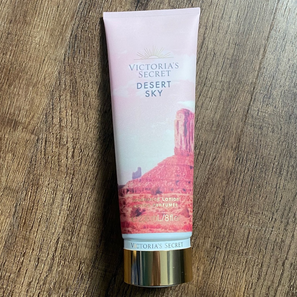 🆕 Victoria’s Secret Desert Wonders ‘Desert Sky’ Fragrance Lotion
